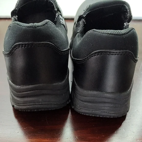 Thorogood Athletic Slip Resisting Black Slip-On Shoes T - Picture 5 of 11